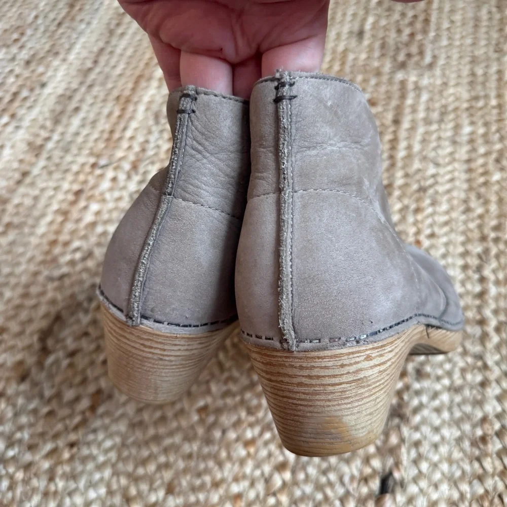 Dansko 41 Light Grey Nubuck Suede Leather Maria Clogs Booties - Picture 7 of 10
